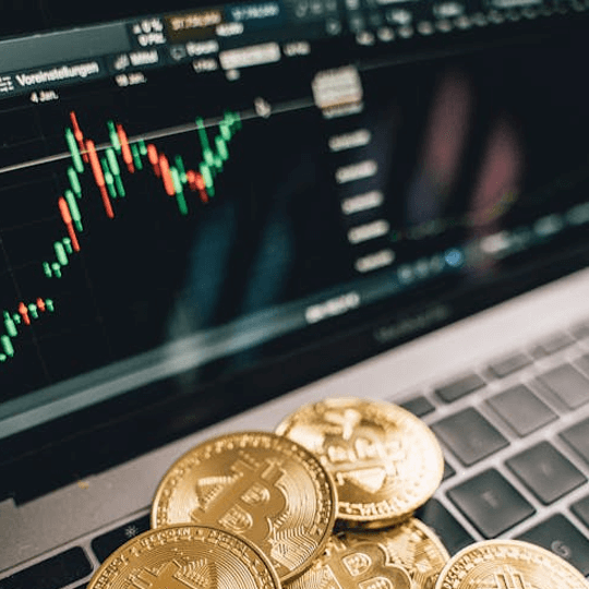 Instant +9B Feron team di esperti di investimenti in criptovalute